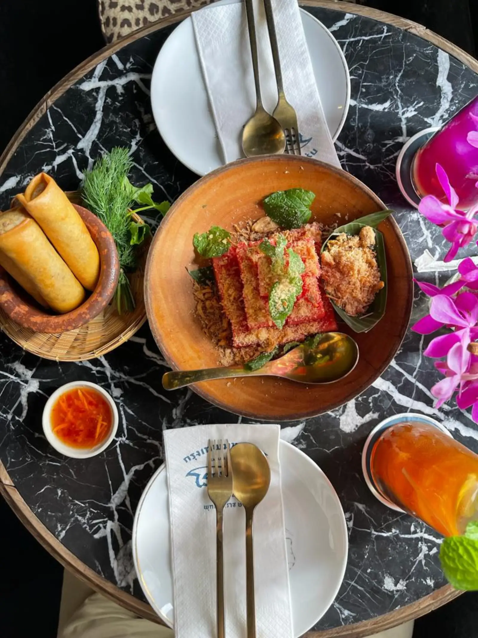 Rongros restaurant, Bangkok, on the Chao Phraya River