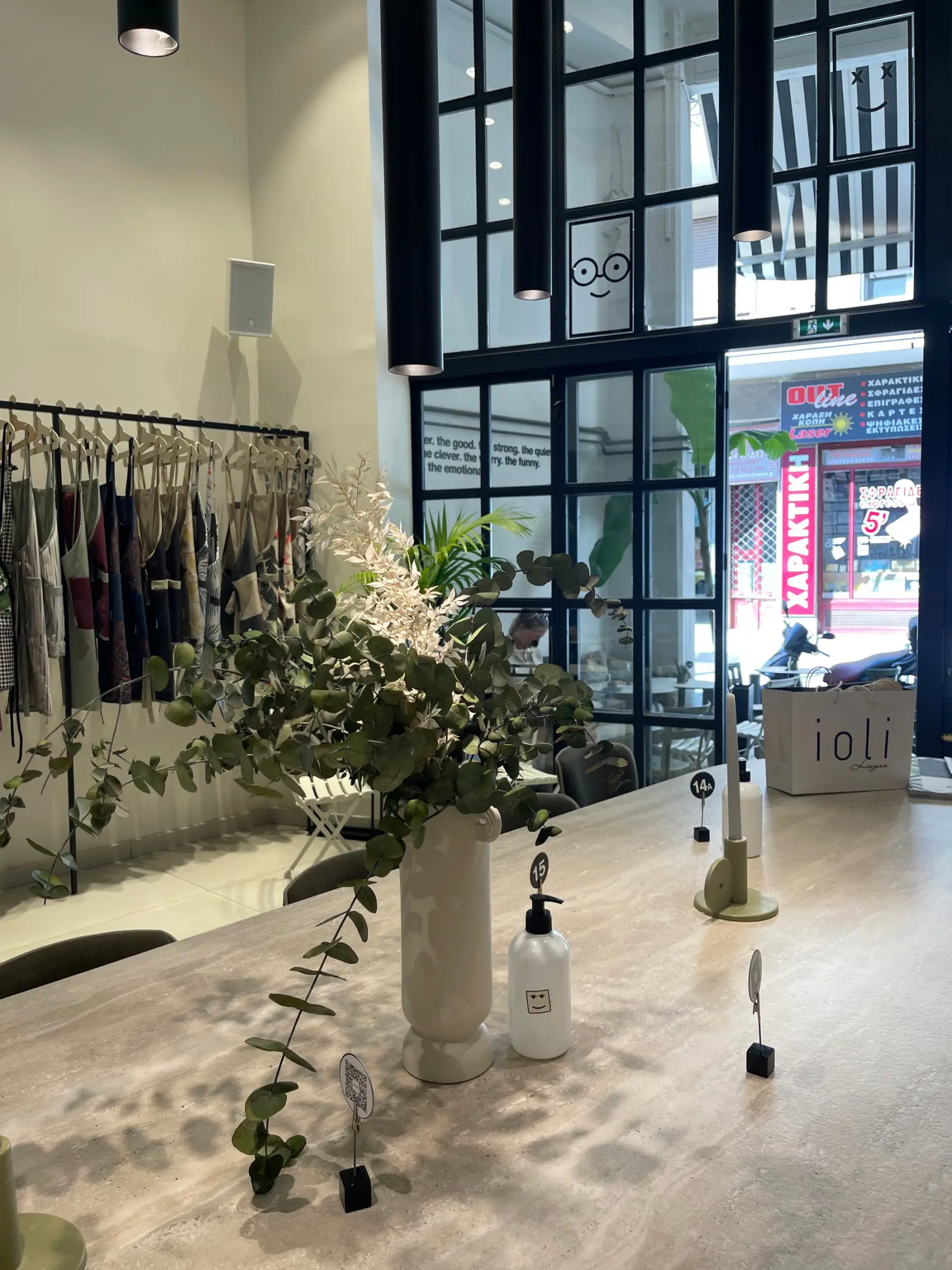 The Makers Athens: brunch café and concept store