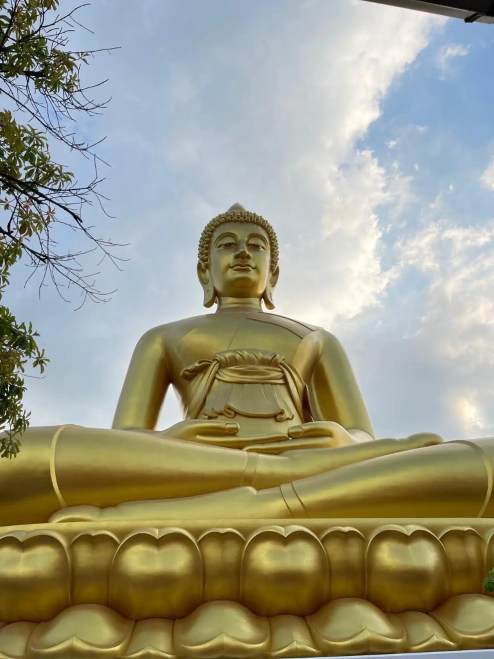 Golden Buddha & Wat Paknam in Bangkok, Thailand